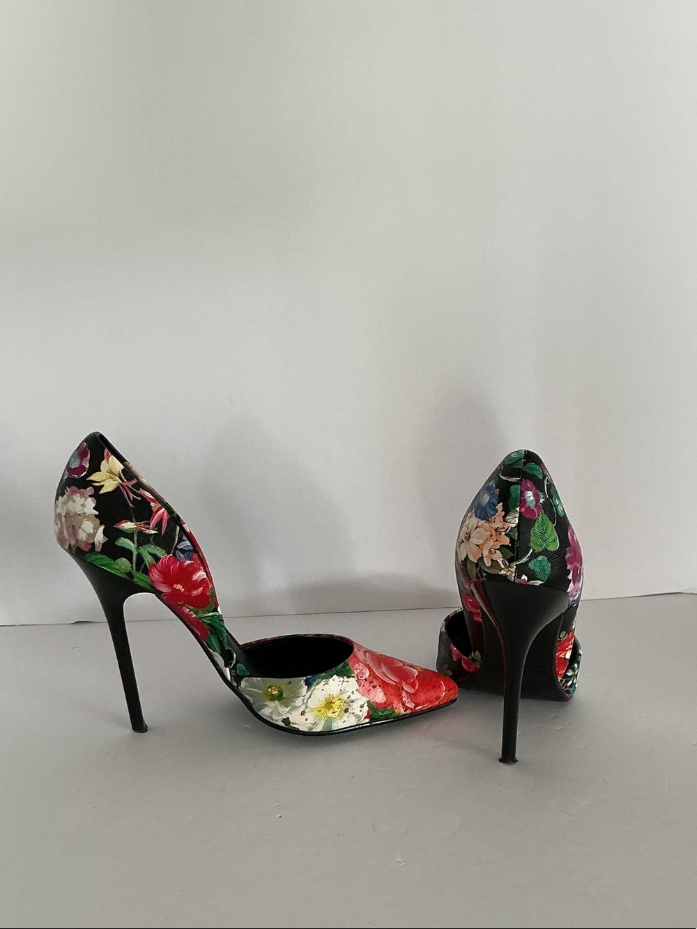 🌟🌟 Steve Madden 🌟🌟. Black Floral Print Stiletto Heels